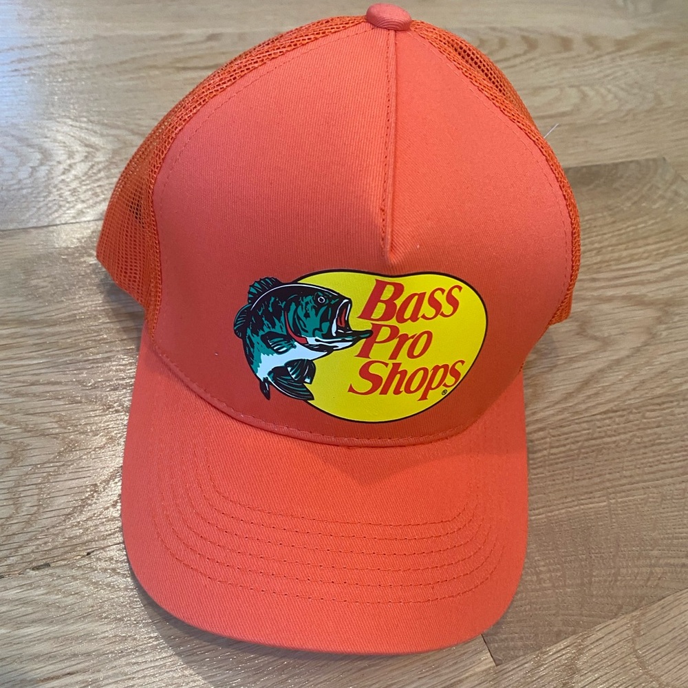 Bass Pro Shops Fishing Trucker Hat Mesh Cap Adjustable SnapBack NEW WITH OUT TAG